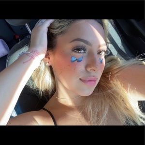 Meet your Posher, Jassy